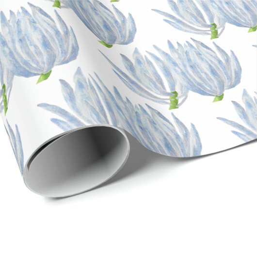 Blue Chalk Sticks auf einer Wrapping Paper Roll Geschenkpapier (Rolleneckpunkt)