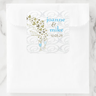 Blue Champagne Cheers & Gold Hearts Chic Wedding Quadratischer Aufkleber