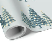 Blue Checkered Christmas Trees Geschenkpapier (Rolleneckpunkt)