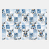 Blue Checkered Highland Cow Snowflake Winter Geschenkpapier Set (Vorderseite)