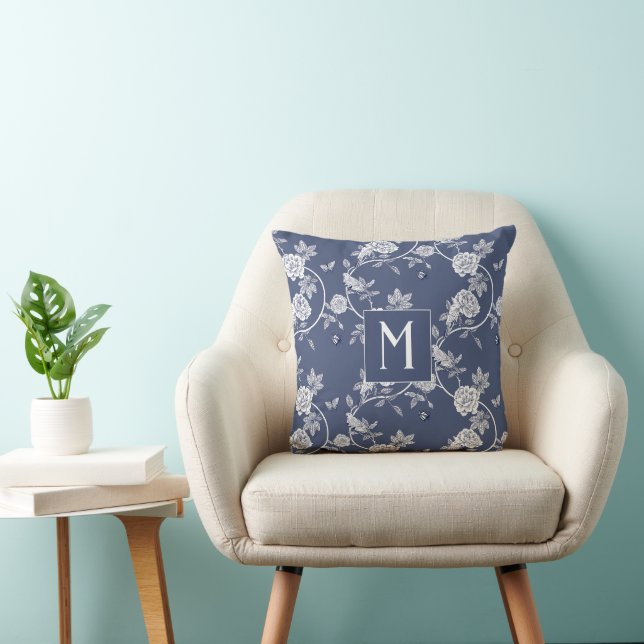 Blue Chinoiserie Blume Monogram Kissen (Stuhl )
