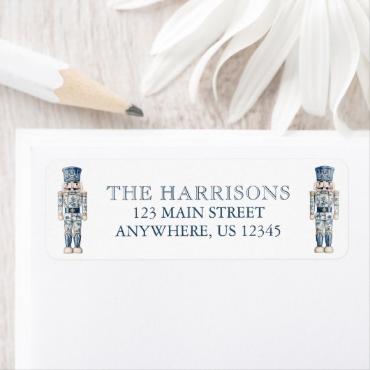 Blue Chinoiserie Christmas Nutcracker Adresse (Insitu)