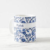 Blue Chinoiserie Floral Individuelle Name Kaffeetasse (Vorderseite Links)