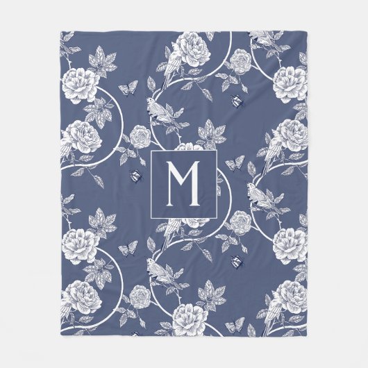 Blue Chinoiserie Floral Monogram Fleecedecke (Vorderseite)