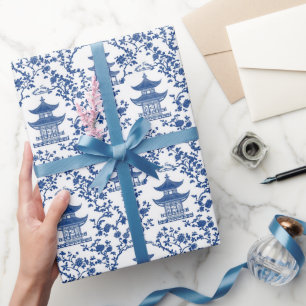 Blue Chinoiserie Pagodas Toile Geschenkpapier