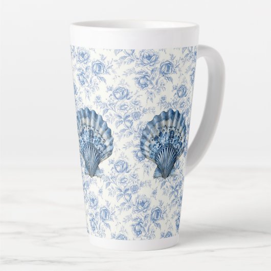 Blue Chinoiserie Shell Large Ceramic Latte Mug Milchtasse (Rechte Ecke)