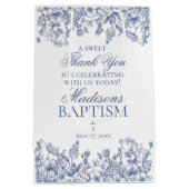 Blue Chinoiserie Vintage Floral Baptism Favors Mittlere Geschenktüte (Rückseite)