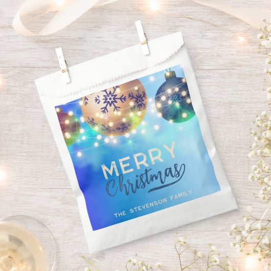 Blue Christmas Baubles Twinkling String Lights Geschenktütchen (Ausgeschnitten)