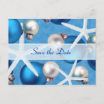 Blue Christmas Beach Wedding Save the Date Cards Ankündigungspostkarte<br><div class="desc">Blue Christmas Hochzeit in Urlaubsort Ankündigung Postkarten.  Blauer und weißer Baumschmuck und weißer Seestern schmückten diese maßgeschneiderte,  tropische Hochzeitskarte "Save the Date".  Mit den Vorlagen auf der Vorder- und Rückseite können Sie ganz einfach Ihren eigenen Text anpassen.  Erschwingliche Postkarten bieten auch Mengenrabatte.</div>