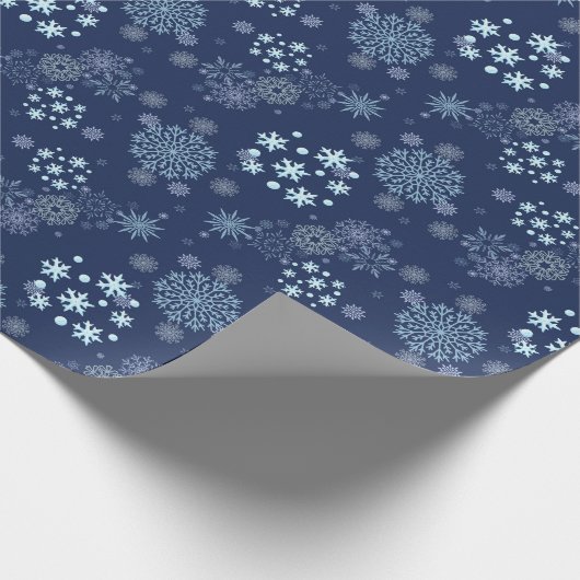 Blue Christmas Elegant Snowflake Pattern Geschenkpapier (Ecke)