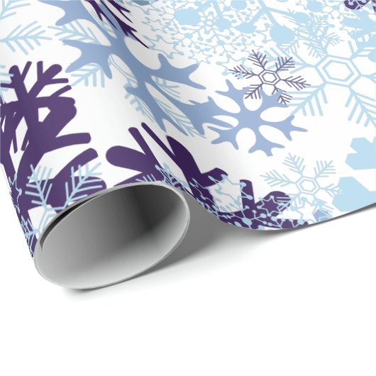 Blue Christmas Snowflakes Indigo Snowy White Geschenkpapier (Rolleneckpunkt)