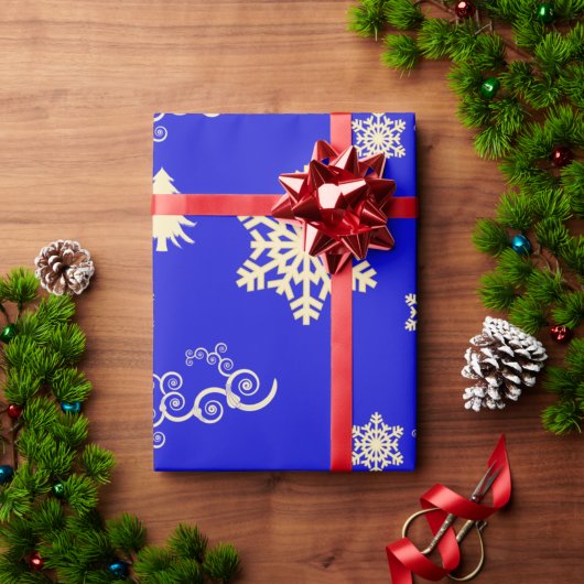 Blue Christmas Wrap mit Cream Snowflakes Geschenkpapier