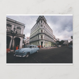 Blue Classic Vintage Car Cityscape Feiertagspostkarte