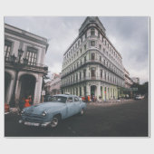 Blue Classic Vintage Car Cityscape Geschenkpapier (Flach)