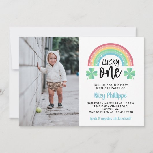Blue Clover Regenbogen Lucky Ein Foto 1. Geburtsta Einladung (Vorderseite)