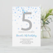 Blue Confetti Boy Party 5. Geburtstag Einladung (Stehend Vorderseite)
