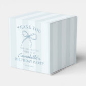 Blue Coquette Bow Pastel Geburtstag Nachtisch Geschenkschachtel (Rückseite)