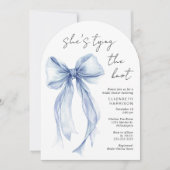 Blue Coquette Bow Watercolor Arch Brautparty Einladung (Vorderseite)