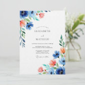 Blue Coral Floral Wedding Einladung (Stehend Vorderseite)
