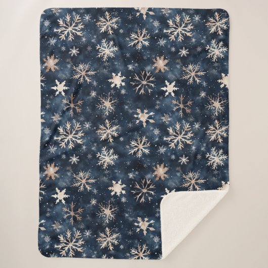 Blue Cream Christmas Snowflakes Sherpadecke (Vorderseite)