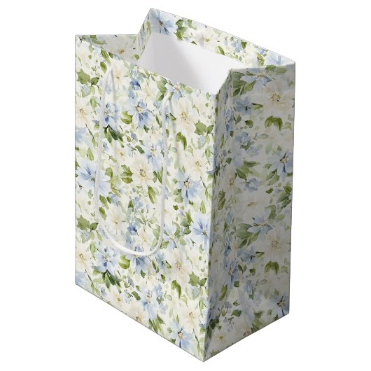 Blue Cream Floral Bridal Shower   Mittlere Geschenktüte (Vorderseite Schrägansicht)