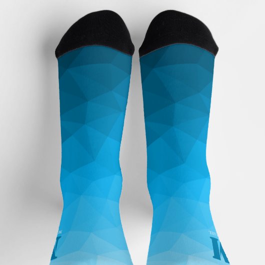Blue cyan geometric mesh pattern Monogram Socken (Oben)
