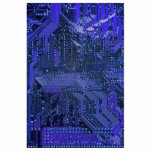 Blue Cyber Circuit Board Tech Art Electronics Fotoskulptur Ornament<br><div class="desc">Entfesseln Sie Ihre innere Tech-Visionäre mit unserer elektrisierenden Leiterplattenkunst. Das ist nicht nur ein Design, sondern eine Aussage. Tauchen Sie ein in die Welt der Innovation mit unseren kühnen Farbtönen: ruhiges Blau, rätselhaftes lila, opulentes Gold oder lebendige Fuchsia. Jedes Stück ist eine Verschmelzung von Kunst und Technologie, die den Komplex...</div>