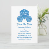Blue D20 Dice Save the Date einladen Einladung (Stehend Vorderseite)
