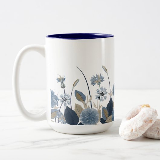 Blue Dahlias Cornflower Zweifarbige Tasse (Mit Donut)