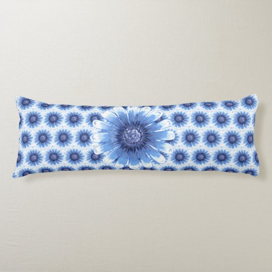 Blue Daisy Body Pillow Seitenschläferkissen (Vorderseite)