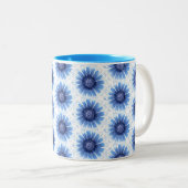 Blue Daisy Tasse (VorderseiteRechts)