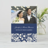Blue Damask Foto Just Married Anunctions Cards Ankündigung (Stehend Vorderseite)