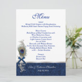 Blue Damask und Peacock Feather Wedding Table Menu Menükarte (Stehend Vorderseite)