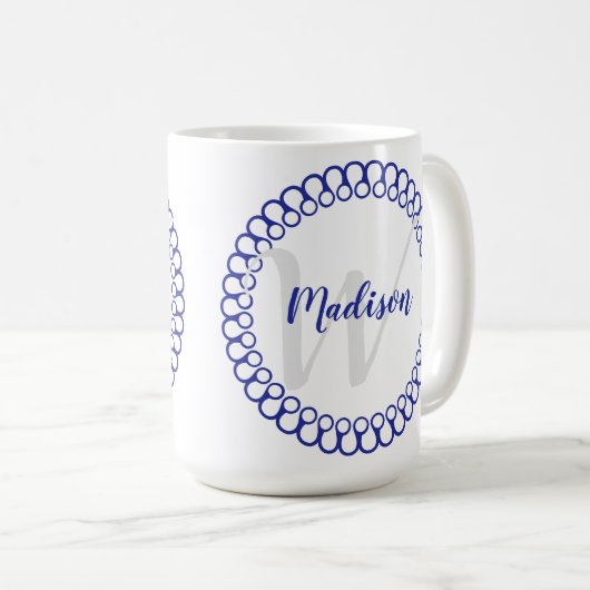 Blue Decorative Circle Personalize Monogram Tasse (VorderseiteRechts)