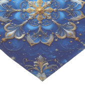 Blue Decorative Holiday Table Runner Mittelgroßer Tischläufer (Ecke)