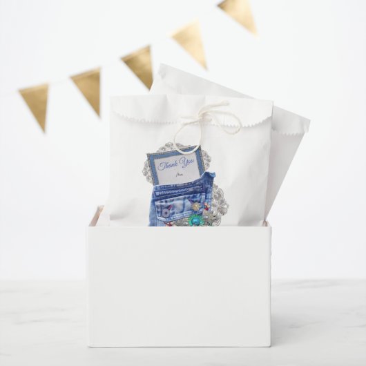 Blue Denim, Spitzen, Kostümschmuck & Kittens Geschenktütchen (Party)