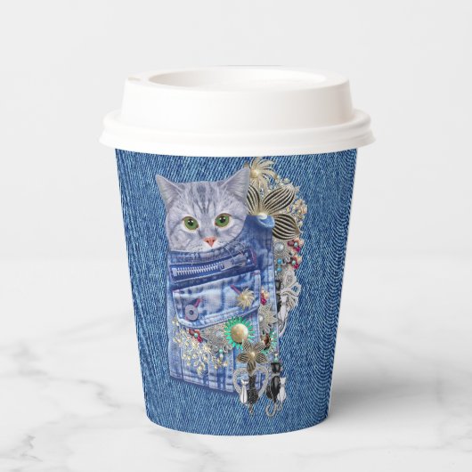 Blue Denim, Spitzen, Kostümschmuck & Kittens Pappbecher (Rückseite)