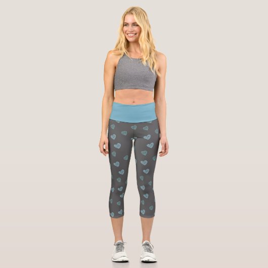 Blue Doodle Heart Yoga Pants Capri Leggings (Vorderseite)