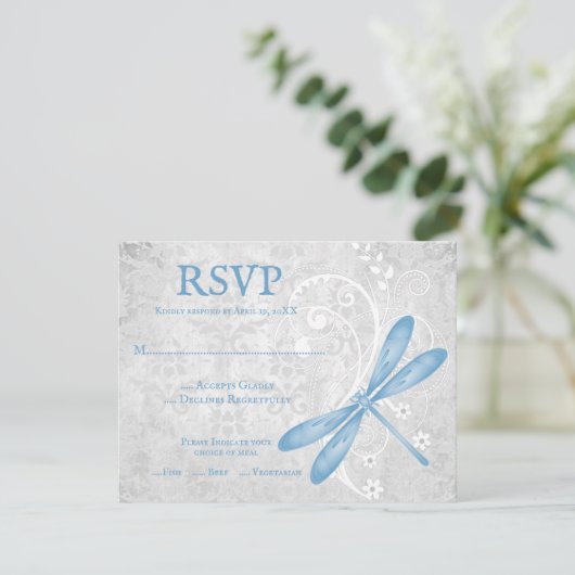 Blue Dragonfly Wedding RSVP Card (Stehend Vorderseite)