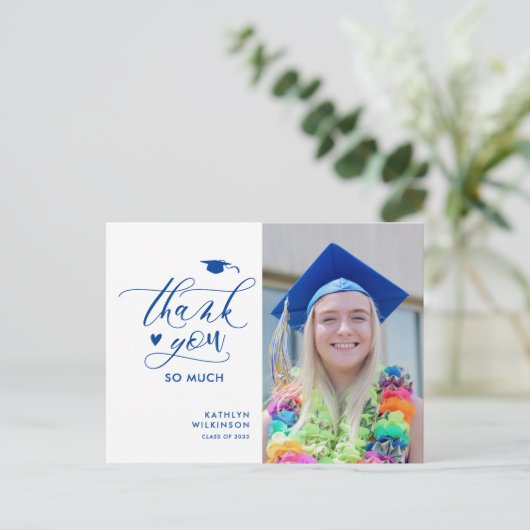 Blue Elegante Script Foto Abschluss Vielen Dank Postkarte (Stehend Vorderseite)