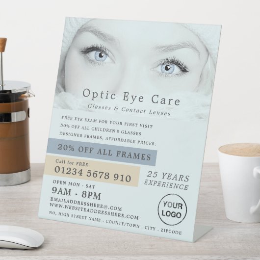 Blue Eyes, Optician, Technical Practitioner Sockelschild (In Situ)