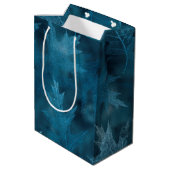 BLUE FALL AUTUMN BLAVES MITTLERE GESCHENKTÜTE (Rückseite Schrägansicht)