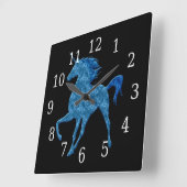 Blue Fire Unicorn Quadratische Wanduhr (Winkel)