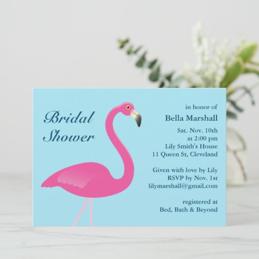 Blue Flamingo Beach Bridal Dusche Einladung (Stehend Vorderseite)