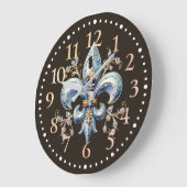 Blue Fleur de Lys Wall Clock Große Wanduhr (Winkel)