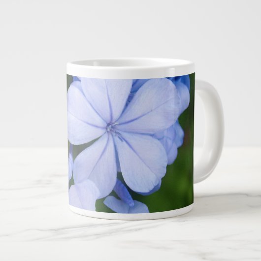 Blue Floral Bokeh Jumbo-Tasse (Vorderseite Rechts)