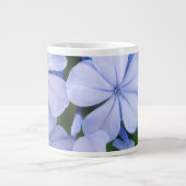 Blue Floral Bokeh Jumbo-Tasse (Vorderseite)