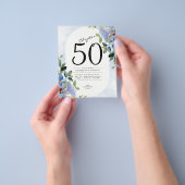 Blue Floral Budget 50. Geburtstag Einladung Flyer (Gruppe)