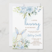 Blue Floral Bunny Rabbit Baby Dusche Einladung (Vorderseite)