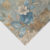 Blue Floral Grungy Distressed Ephemera Collage Seidenpapier (Ausschnitt)